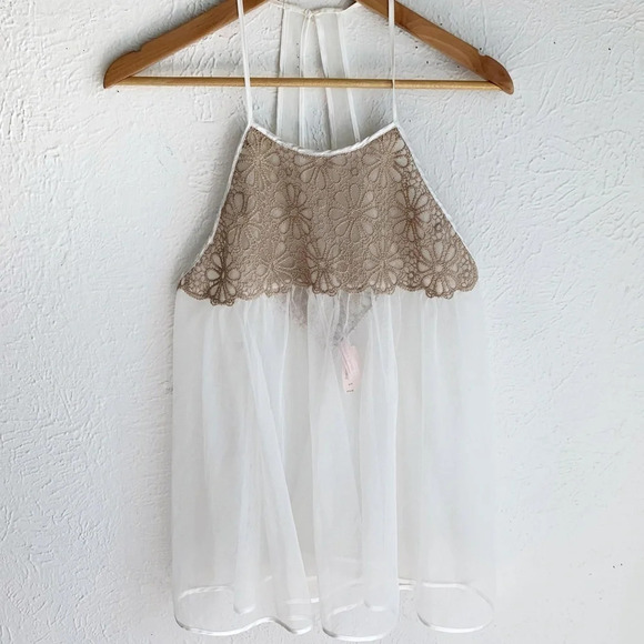 Victoria’s Secret Babydoll Embroidered flowers Sheer Bridal Boho NWT Sz Small - Picture 1 of 5